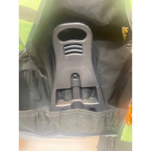 Sherwood Scuba Silhouette Vest Size Medium M - Picture 9 of 16